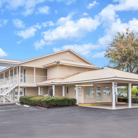 Hotel Super 8 By Wyndham Madison Exteriér fotografie