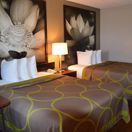 Hotel Super 8 By Wyndham Madison Exteriér fotografie