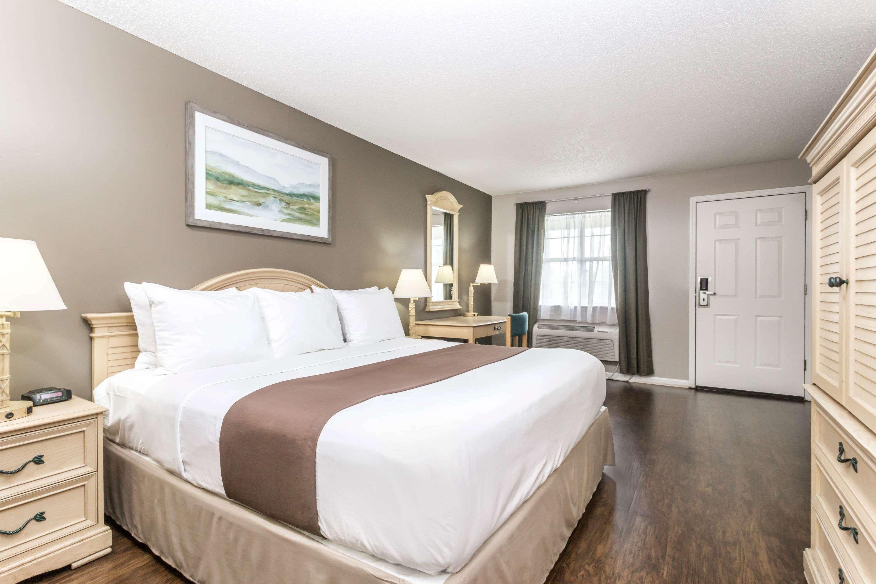 Hotel Super 8 By Wyndham Madison Exteriér fotografie